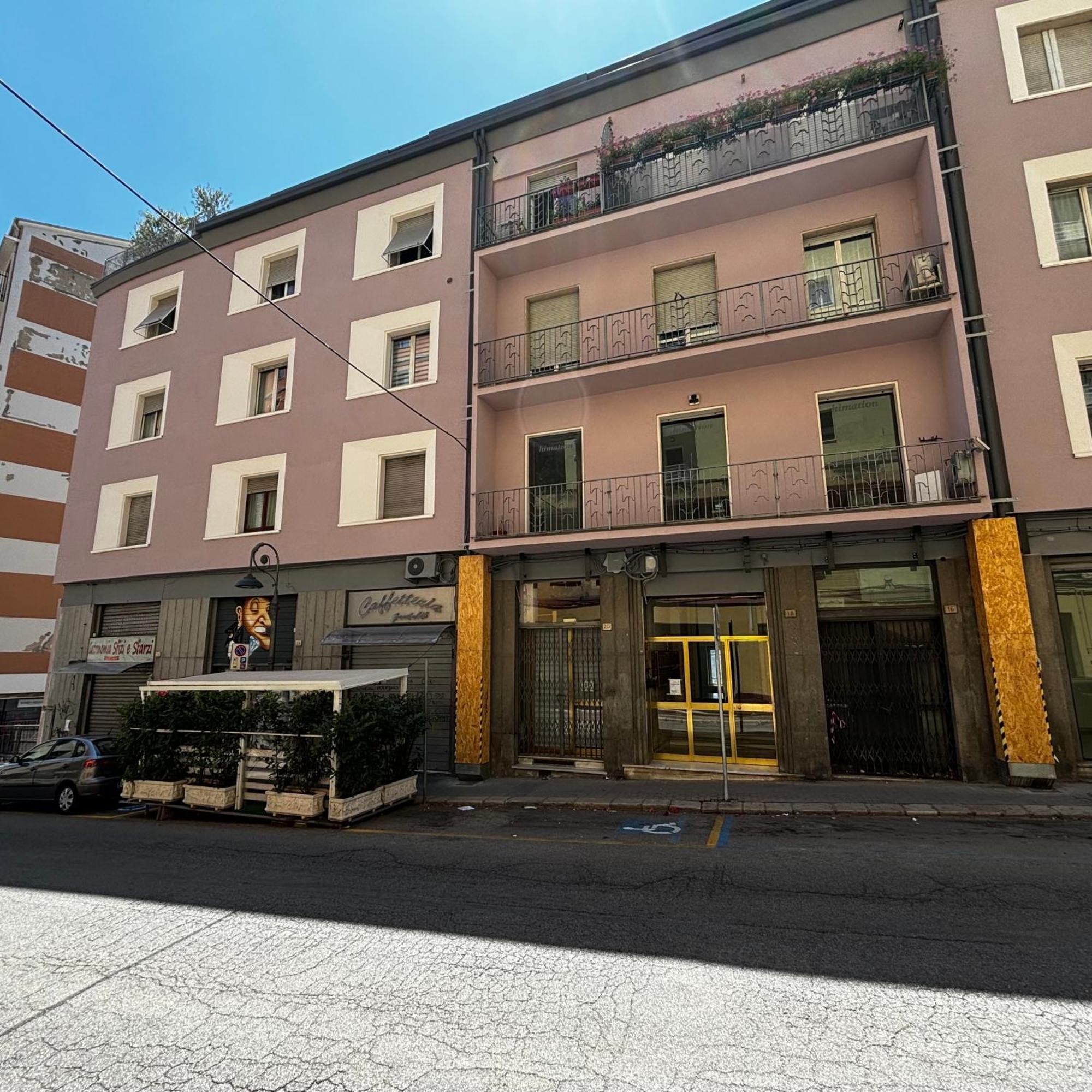 Room & Parking In Centro Citta Con Parcheggio Privato E Wifi Potenza Exterior foto